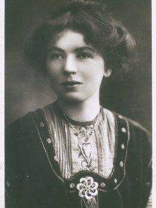 9ed72409bf78ab42fbf5b7b152cc3258