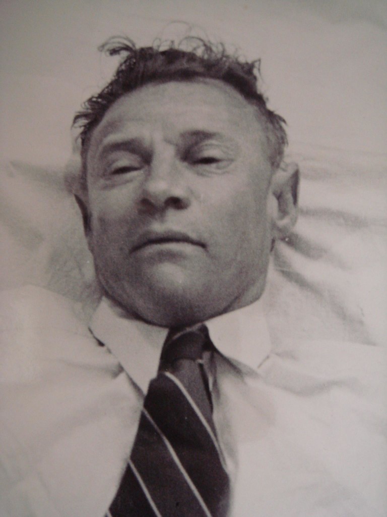 storie-di-immaginaria-realta-tamam-shud-1-768x1024